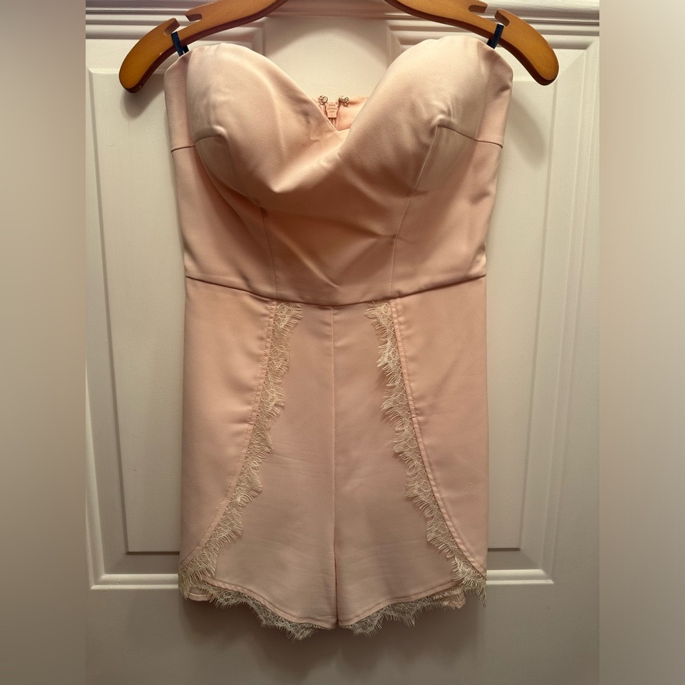 BEBE Strapless Romper. Blush/Baby Pink. Size 4